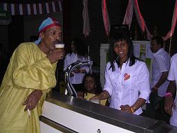 Festival Eritrea Holland 2005 - Anghesoms first beers
